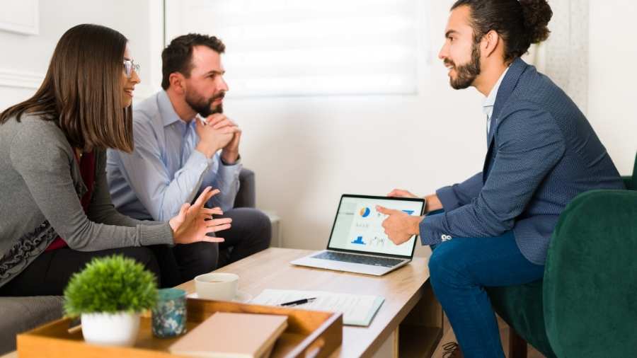 The-Services-Offered-by-the-Dubai-Chamber-of-Commerce